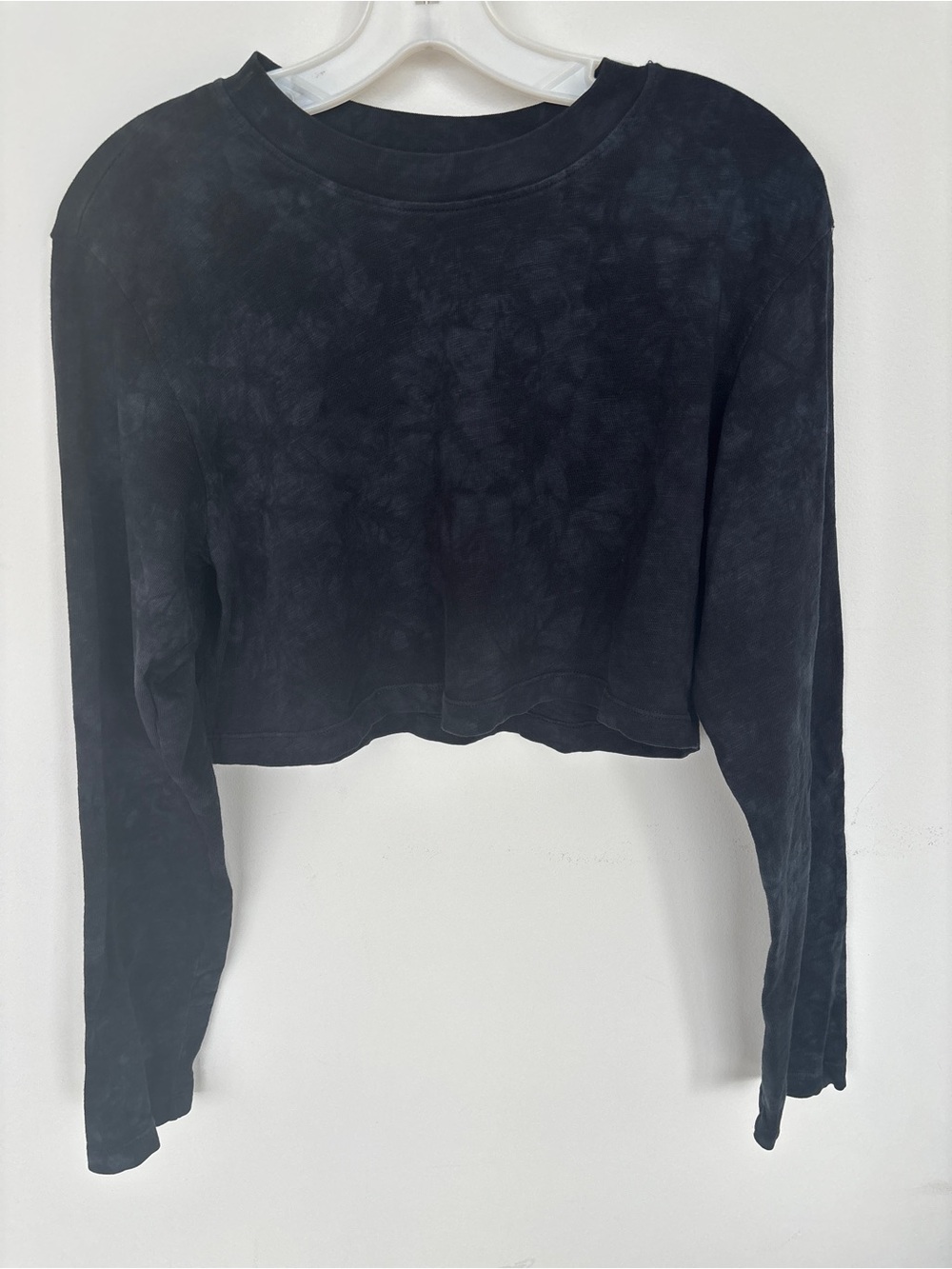 Cotton Citizen Washed Black Boxy Cropped Long Sleeve Crew Tee - Extra Small